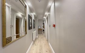 Hyde Park Haven By Urban Retreats