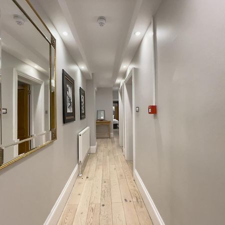 Appartamento Hyde Park Haven By Urban Retreats Londra Esterno foto