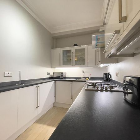 Appartamento Hyde Park Haven By Urban Retreats Londra Esterno foto