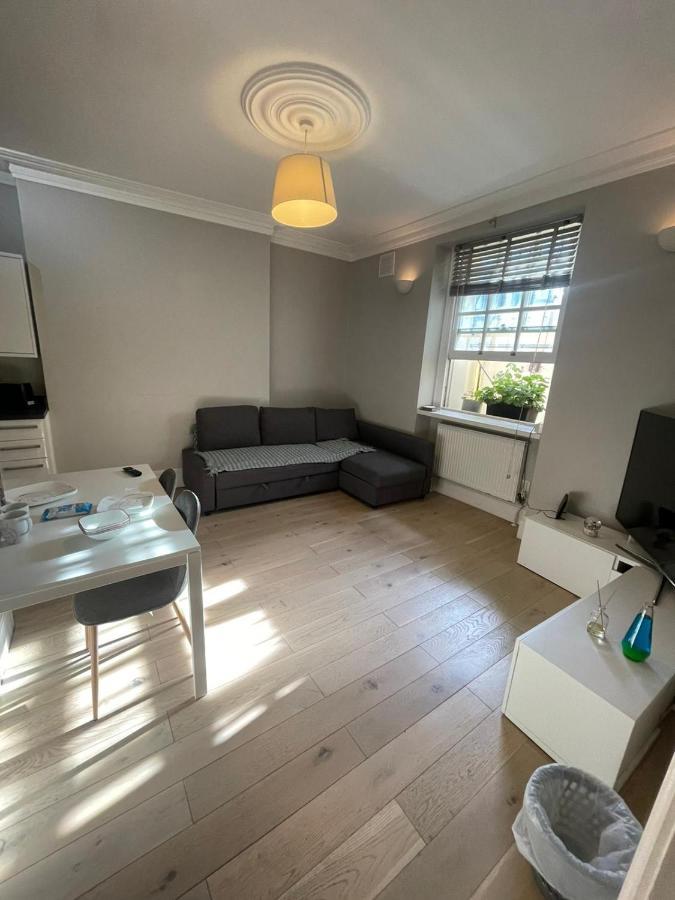 Appartamento Hyde Park Haven By Urban Retreats Londra Esterno foto
